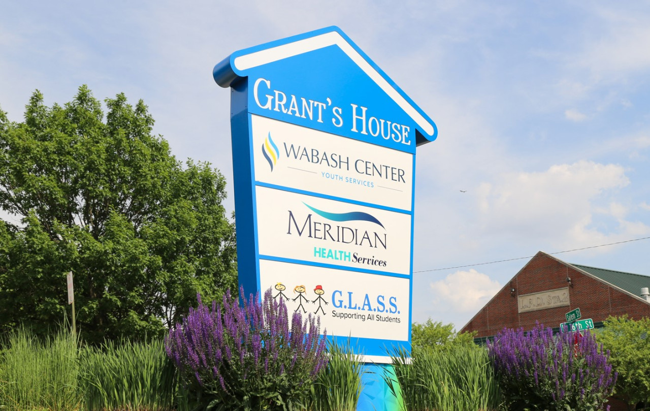 Grant's House Pylon Sign By Huston Signs